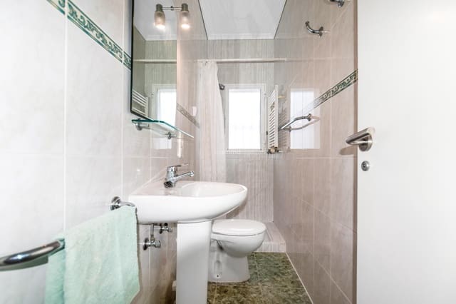 3 sovrum Villa till salu i Alfaz del Pi / L'Alfàs del Pi med garage - 650 000 € (Ref: 9415642)