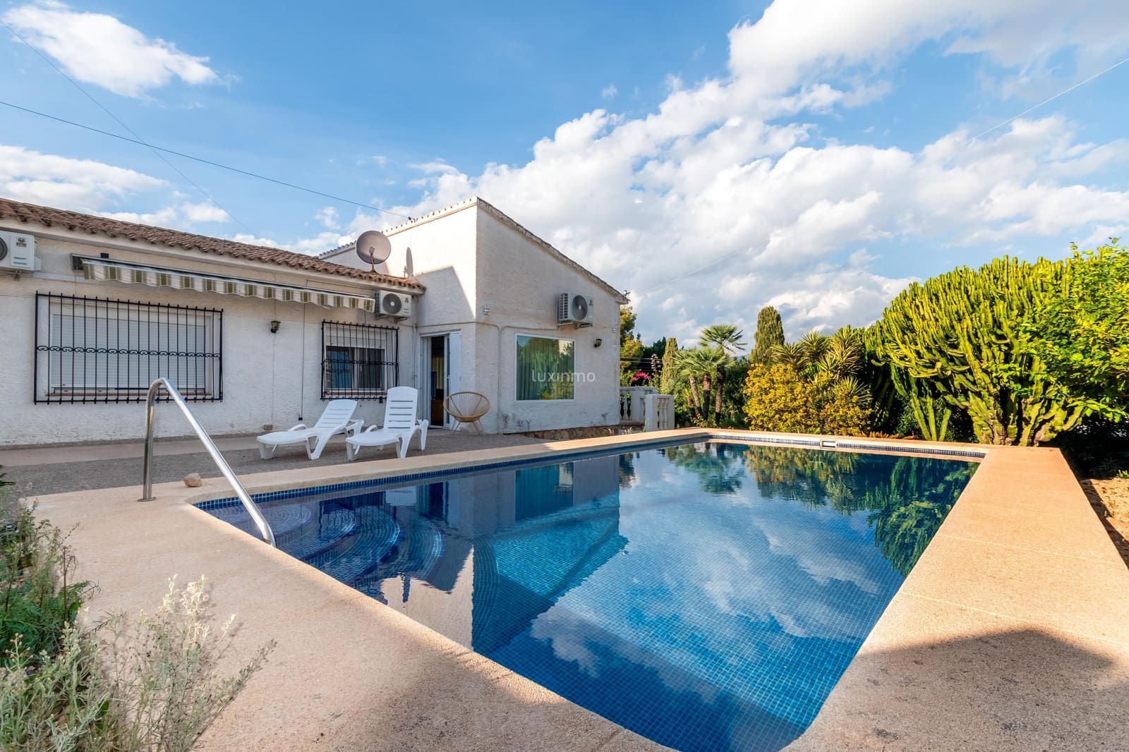 3 sovrum Villa till salu i Alfaz del Pi / L'Alfas del Pi med garage - 650 000 € (Ref: 9415642)