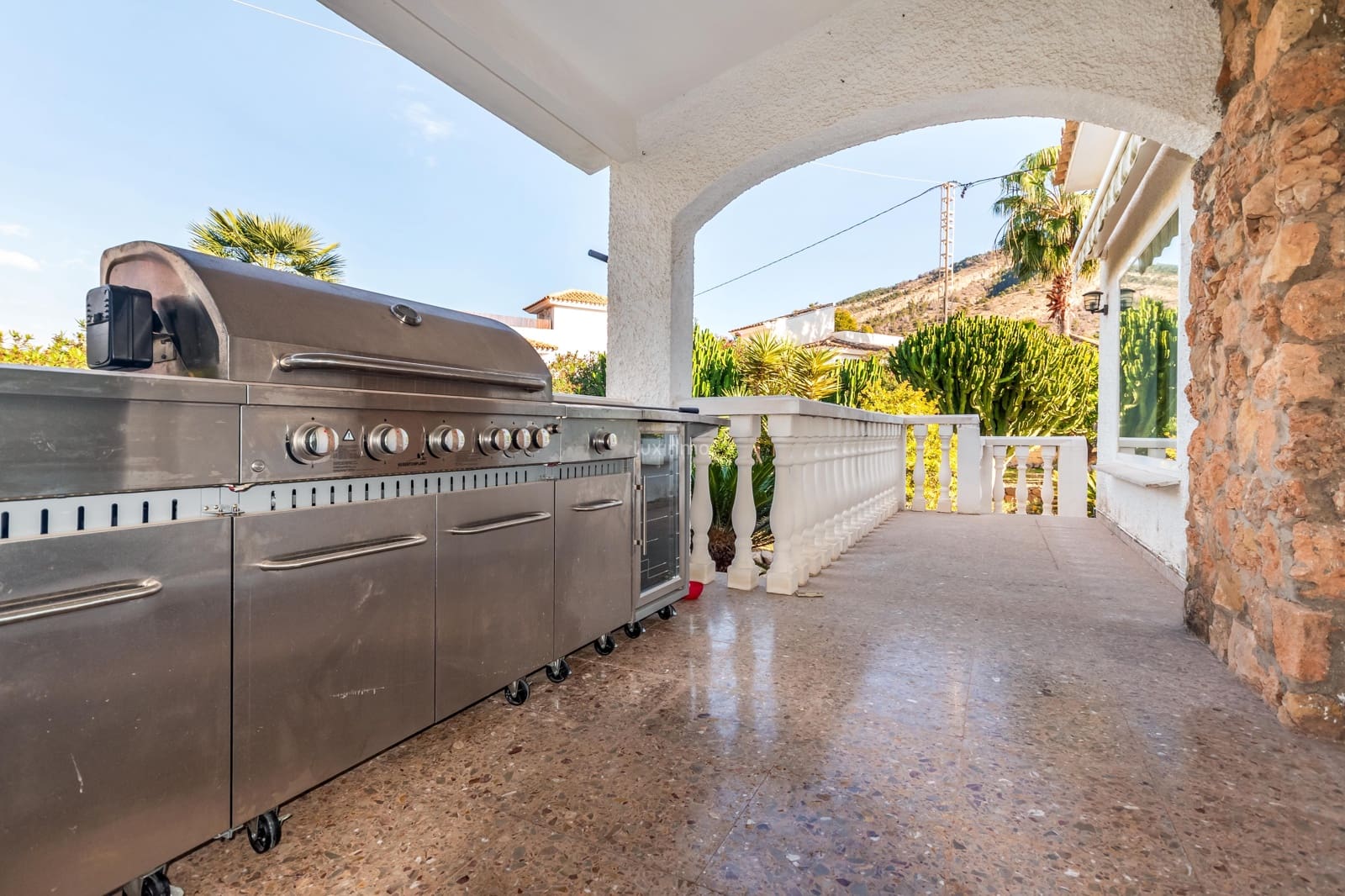 3 sovrum Villa till salu i Alfaz del Pi / L'Alfas del Pi med garage - 650 000 € (Ref: 9415642)