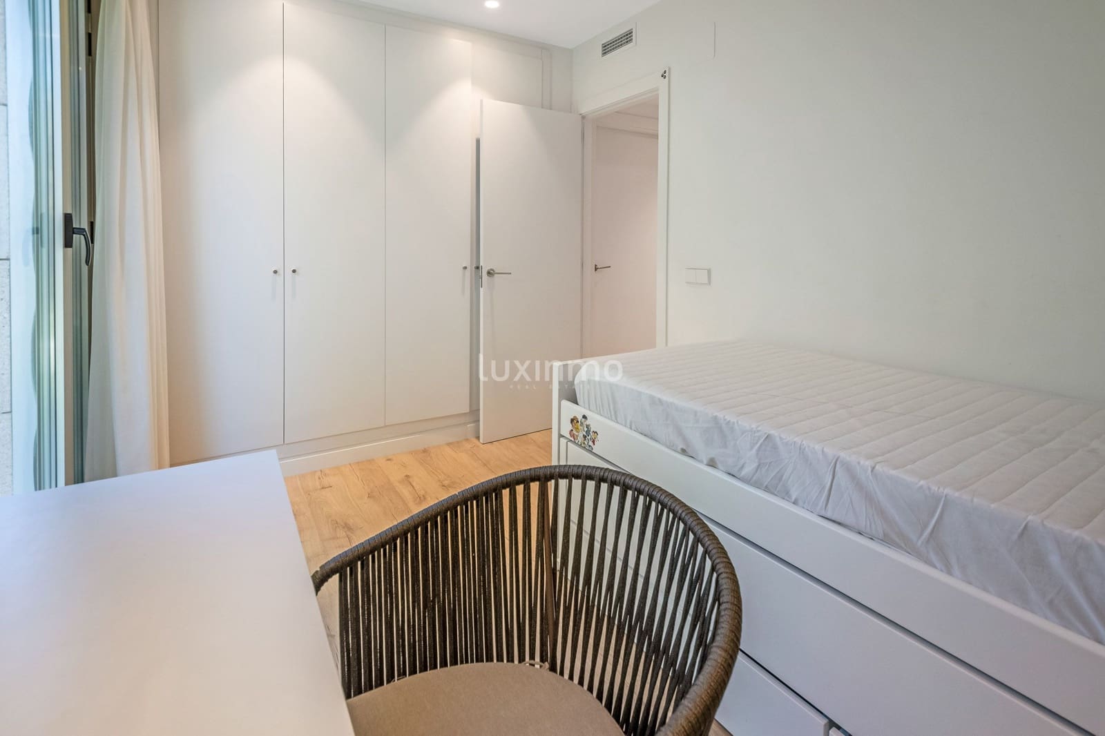 4 soverom Leilighet til salgs i Alicante by med svømmebasseng garasje - € 880 000 (Ref: 9417831)