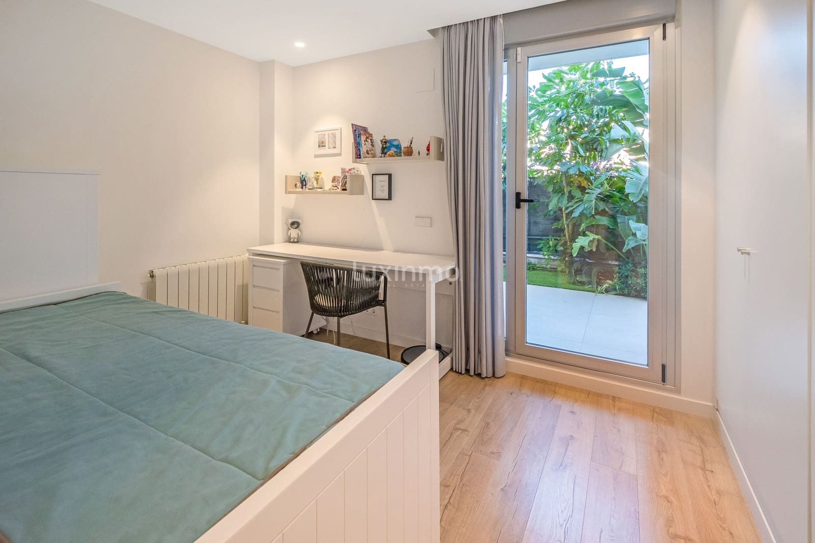 4 soverom Leilighet til salgs i Alicante by med svømmebasseng garasje - € 880 000 (Ref: 9417831)