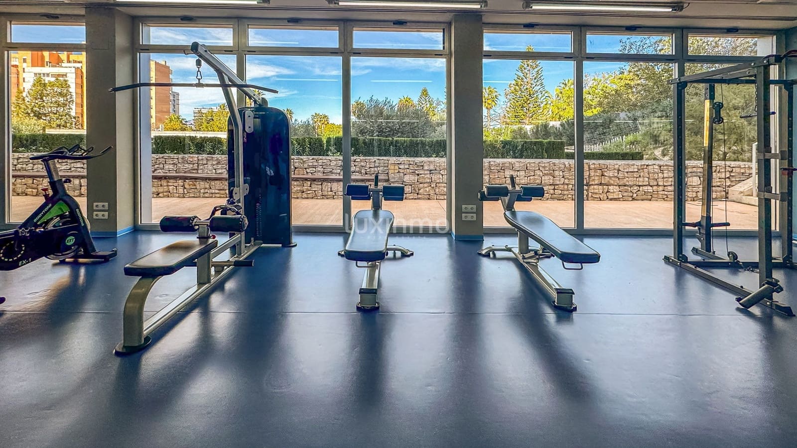 4 soverom Leilighet til salgs i Alicante by med svømmebasseng garasje - € 880 000 (Ref: 9417831)