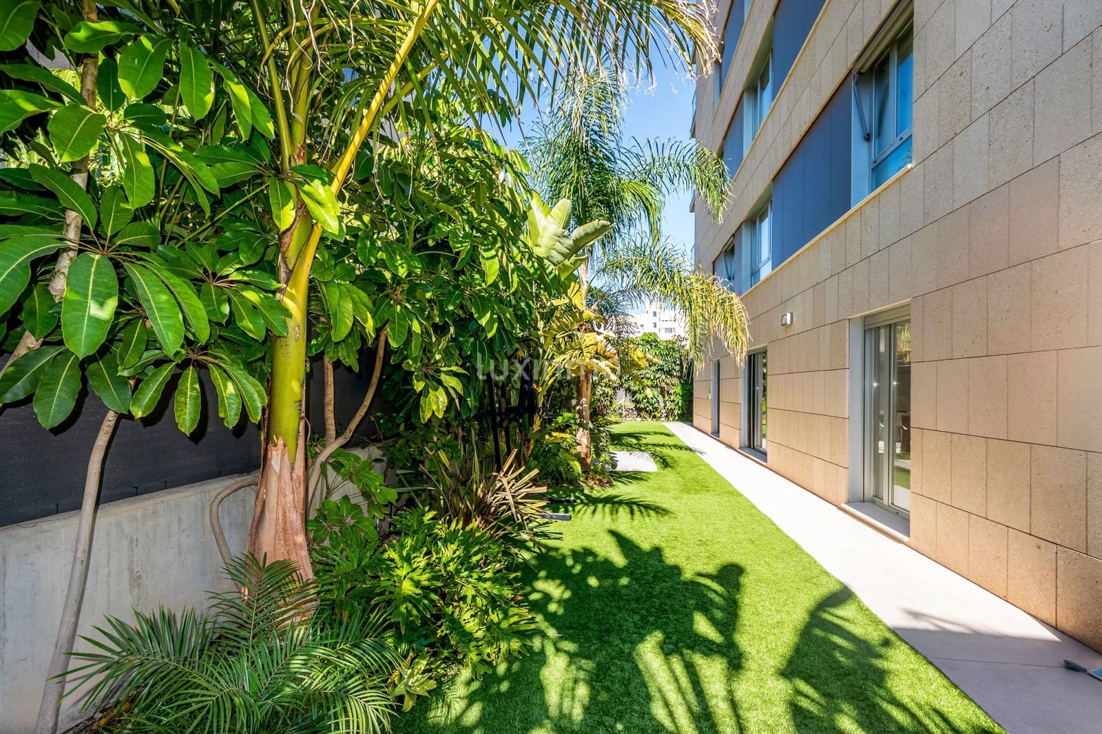 4 soverom Leilighet til salgs i Alicante by med svømmebasseng garasje - € 880 000 (Ref: 9417831)