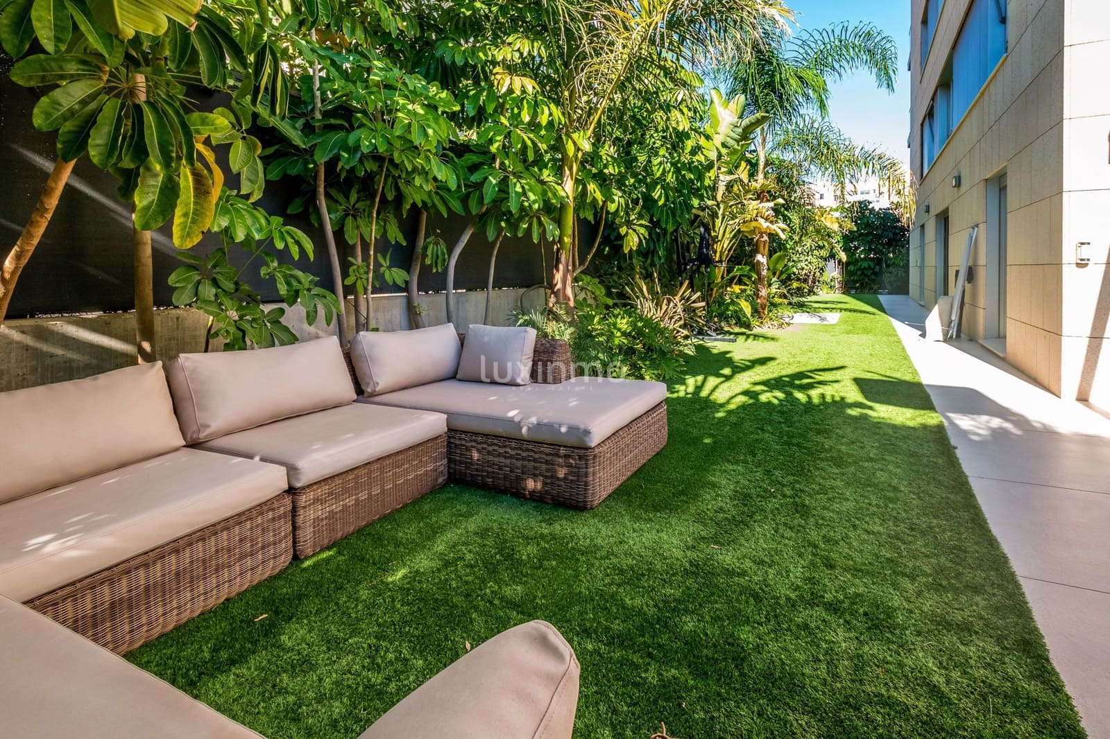 4 soverom Leilighet til salgs i Alicante by med svømmebasseng garasje - € 880 000 (Ref: 9417831)