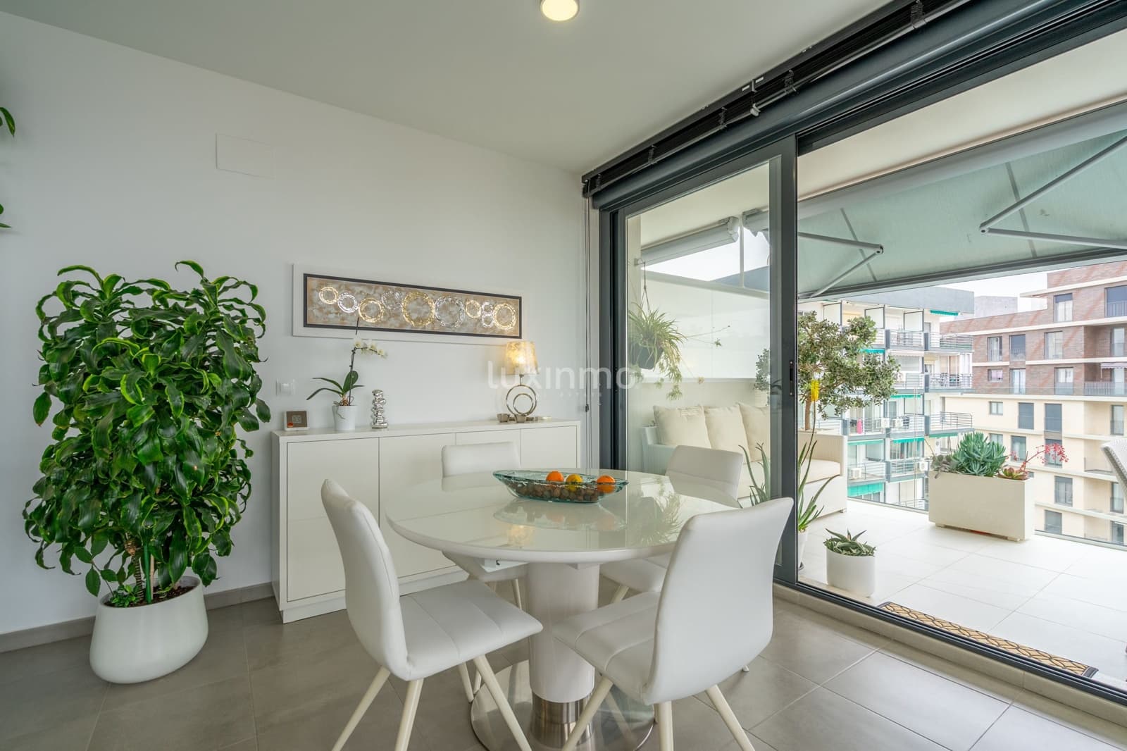 3 bedroom Apartment for sale in Calpe / Calp with pool garage - € 699,000 (Ref: 9424230)