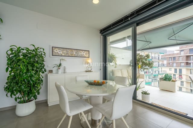 3 bedroom Apartment for sale in Calpe / Calp with pool garage - € 699,000 (Ref: 9424230)