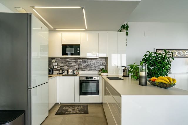 3 bedroom Apartment for sale in Calpe / Calp with pool garage - € 699,000 (Ref: 9424230)