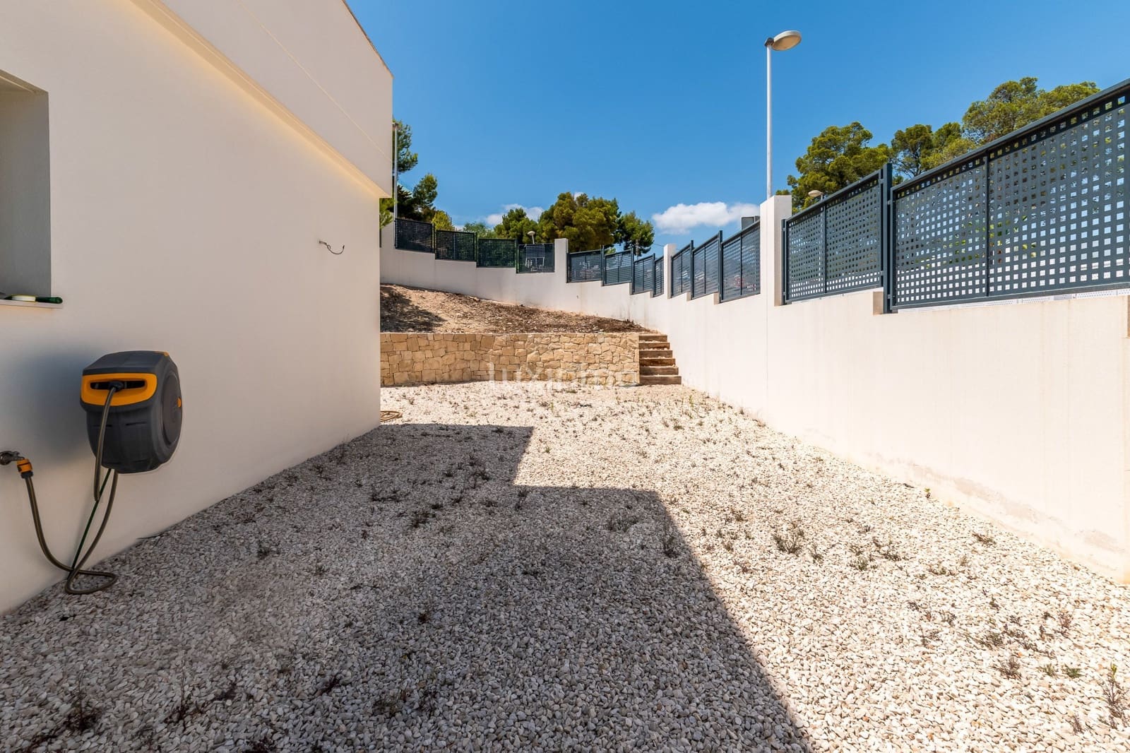 3 bedroom Villa for rent in Alfaz del Pi / L'Alfas del Pi with pool garage - € 2,800 (Ref: 9426540)