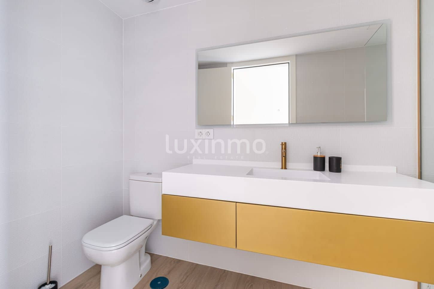 2 sovrum Lägenhet till salu i Benidorm med pool garage - 1 170 000 € (Ref: 9432777)