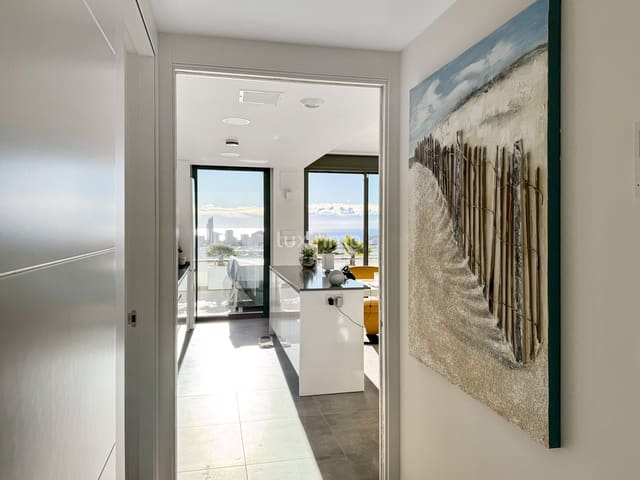 3 bedroom Apartment for rent in Finestrat with pool garage - € 3,000 (Ref: 9432779)