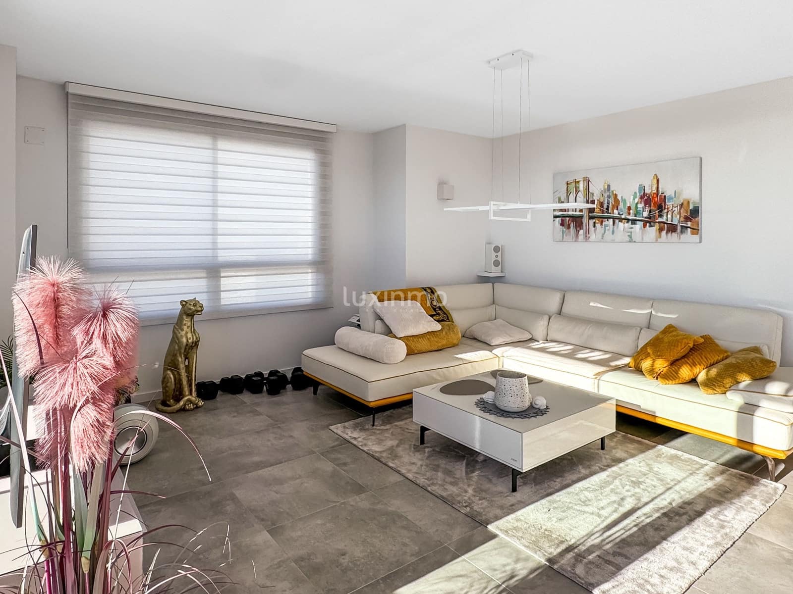 3 bedroom Apartment for rent in Finestrat with pool garage - € 3,000 (Ref: 9432779)