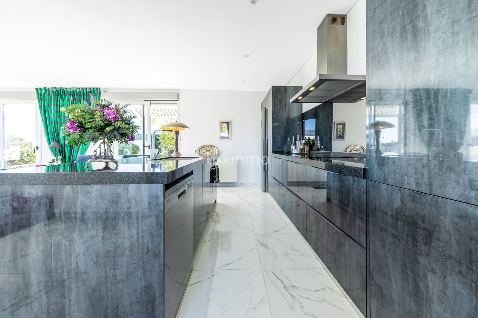 2 soveværelse Villa til salg i Polop med swimmingpool garage - € 530.000 (Ref: 9435091)