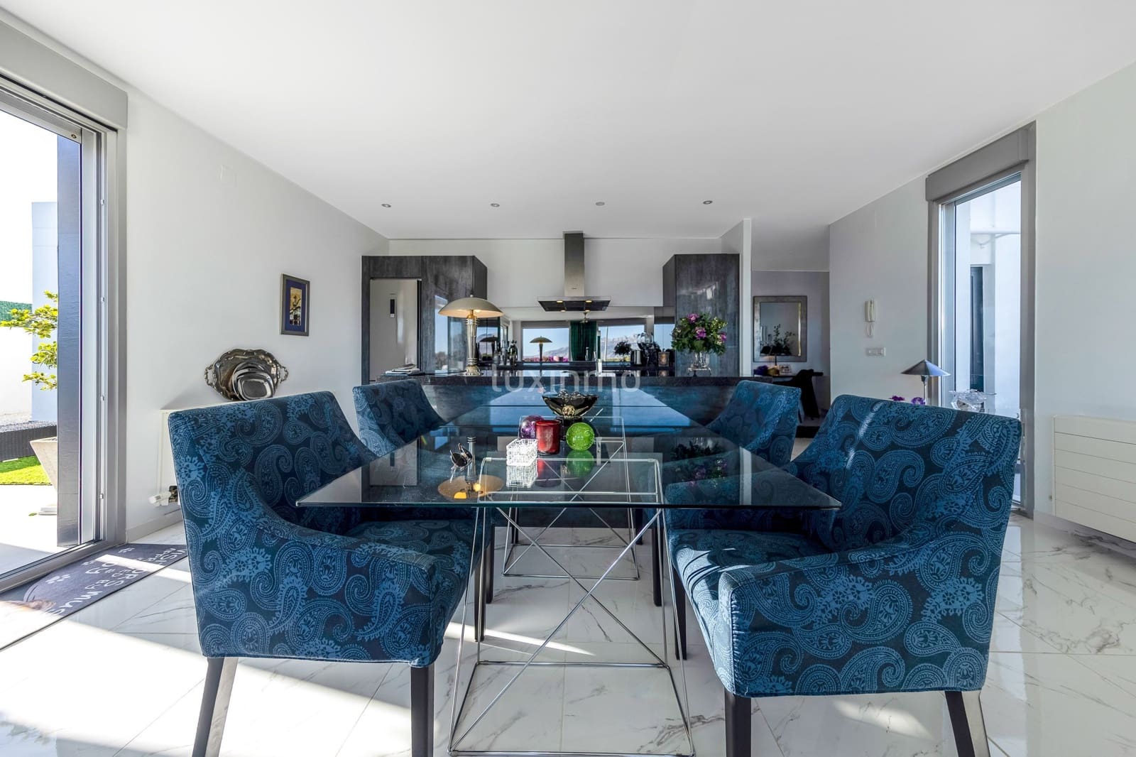 2 soveværelse Villa til salg i Polop med swimmingpool garage - € 530.000 (Ref: 9435091)