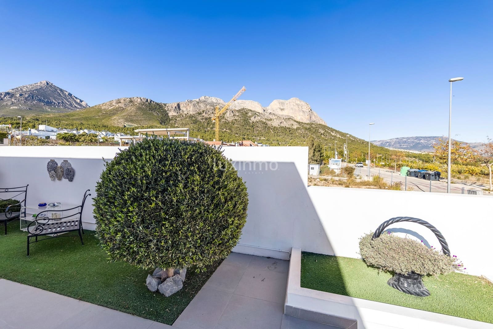 2 soveværelse Villa til salg i Polop med swimmingpool garage - € 530.000 (Ref: 9435091)