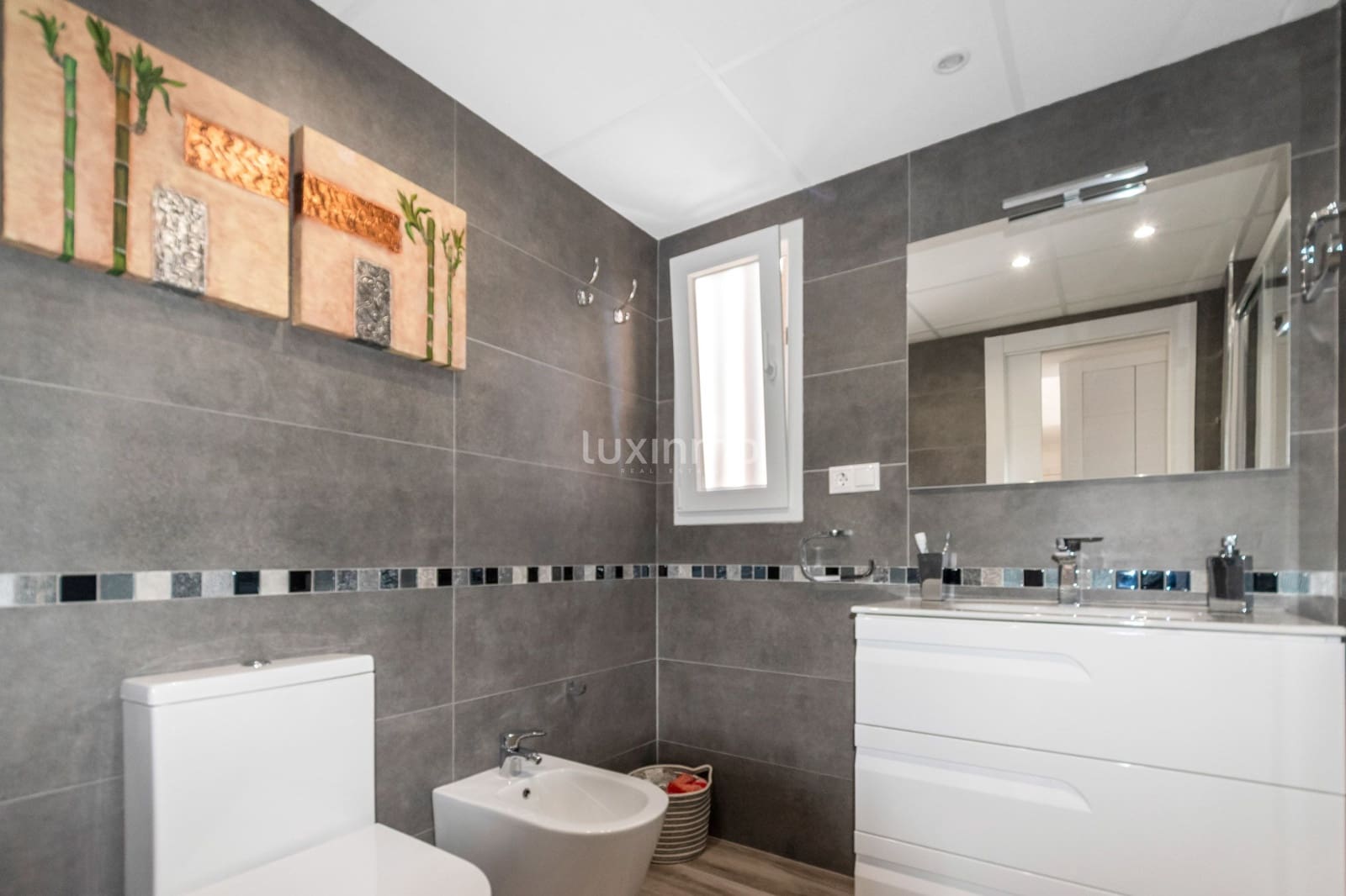 3 soverom Leilighet til salgs i Benidorm med svømmebasseng - € 485 000 (Ref: 9435093)