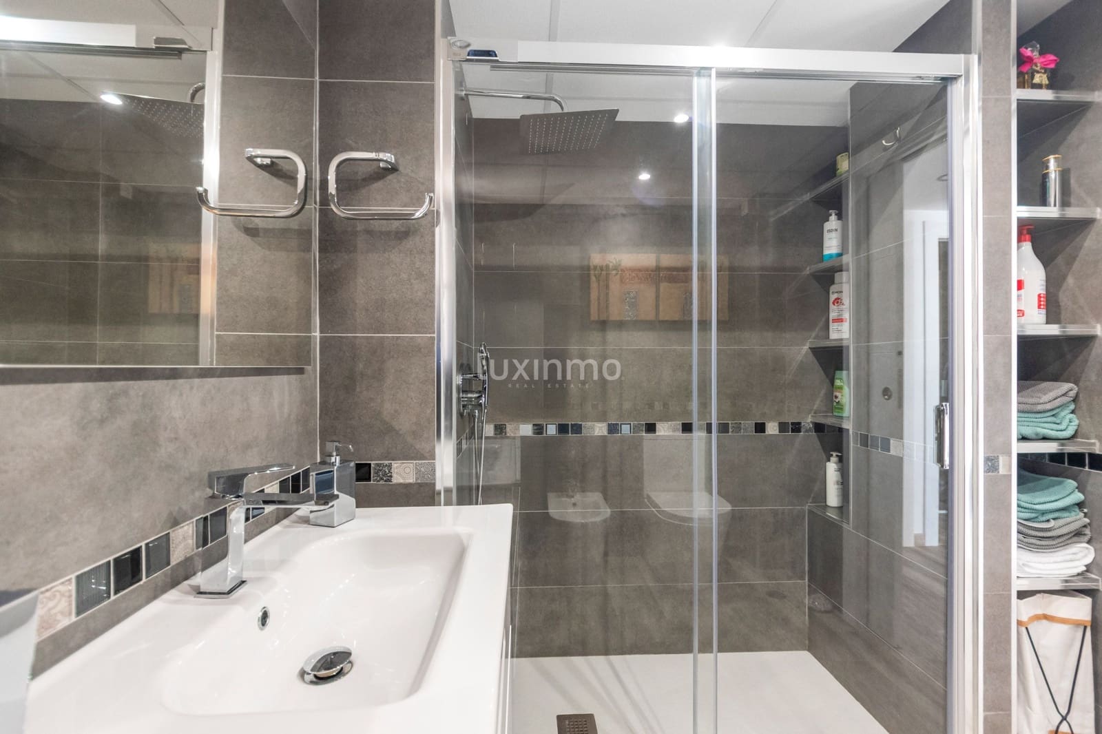 3 soverom Leilighet til salgs i Benidorm med svømmebasseng - € 485 000 (Ref: 9435093)