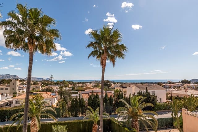 5 slaapkamer Villa te koop in La Nucia met zwembad garage - € 795.000 (Ref: 9436850)