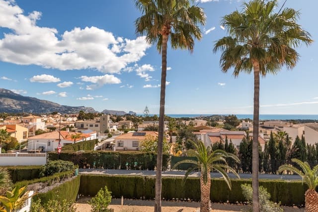 5 slaapkamer Villa te koop in La Nucia met zwembad garage - € 795.000 (Ref: 9436850)