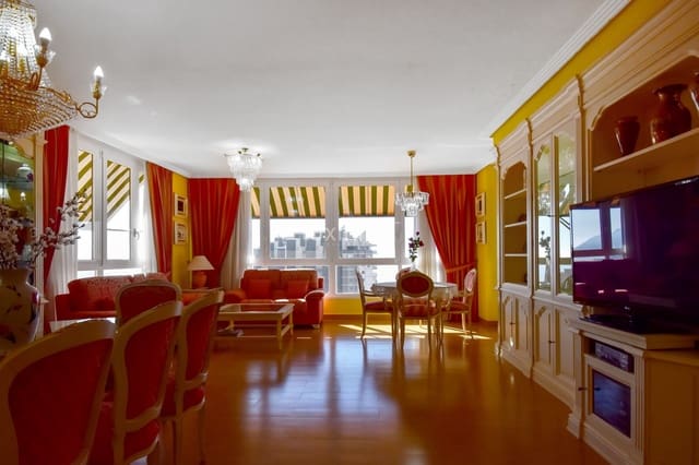 4 chambre Appartement à vendre à Benidorm avec piscine garage - 680 000 € (Ref: 9436858)