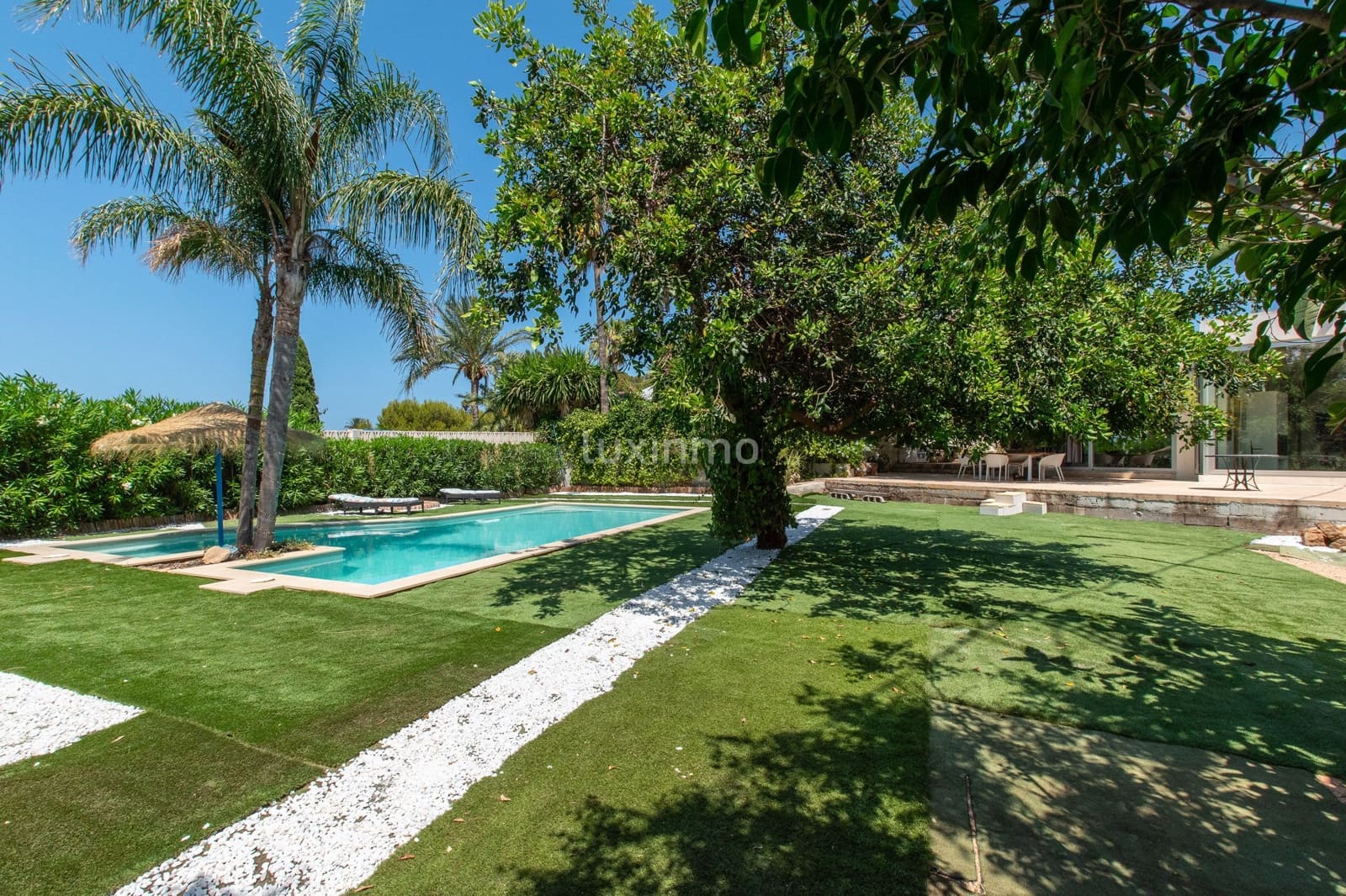 2 slaapkamer Villa te koop in Denia met zwembad garage - € 945.000 (Ref: 9436879)