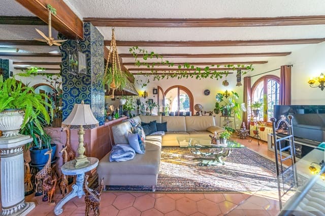 4 Zimmer Villa zu verkaufen in Benissa mit Pool Garage - 695.000 € (Ref: 9438089)