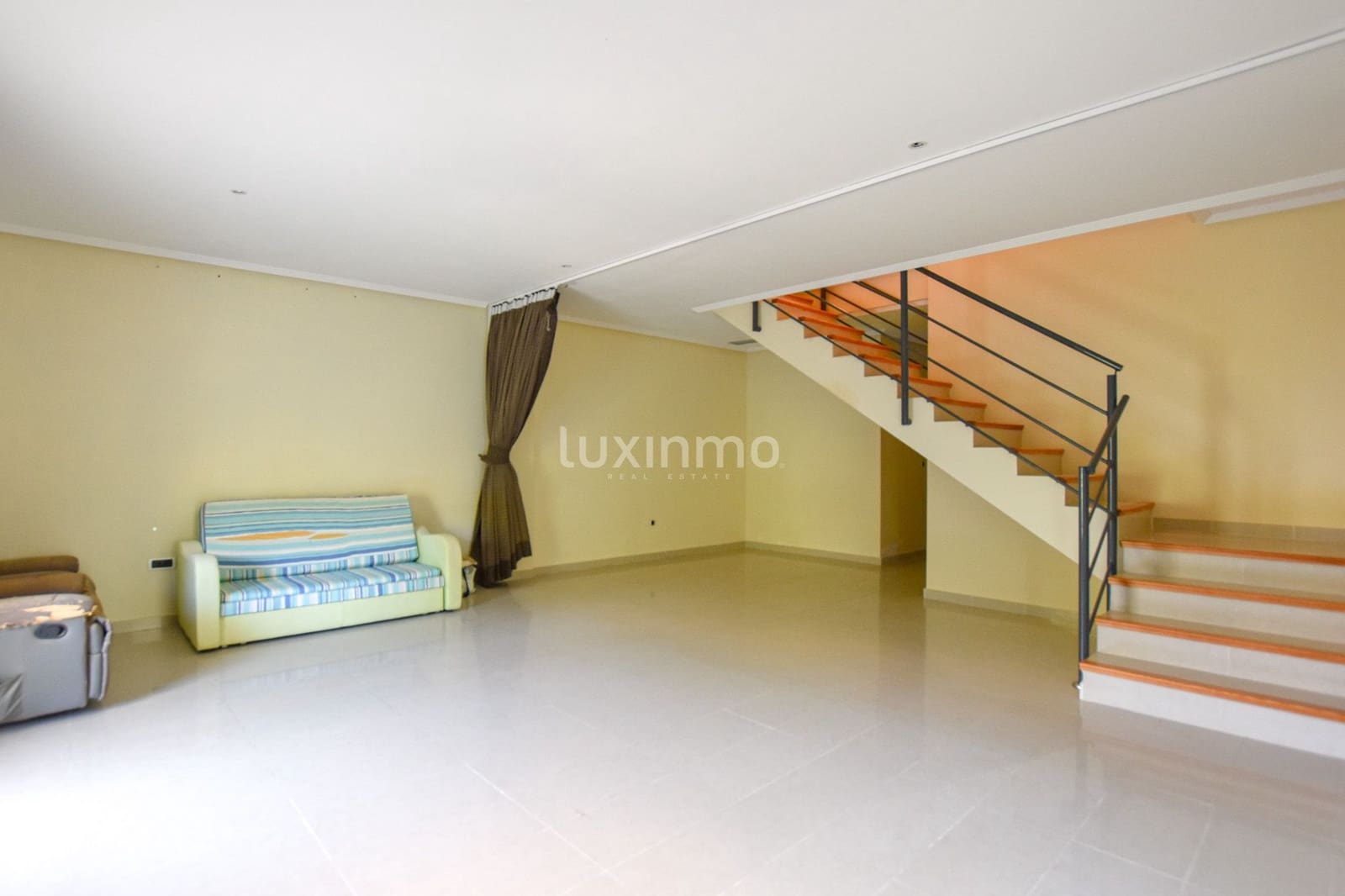 5 sovrum Radhus till salu i Altea med pool garage - 550 000 € (Ref: 9439386)