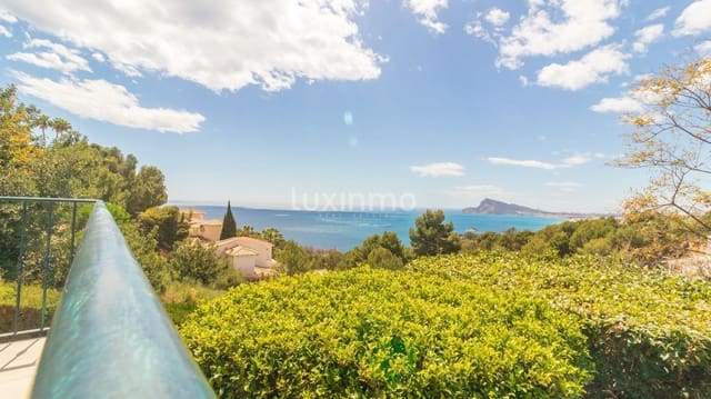 4 soveværelse Rækkehus til salg i Altea med swimmingpool garage - € 520.000 (Ref: 9439411)