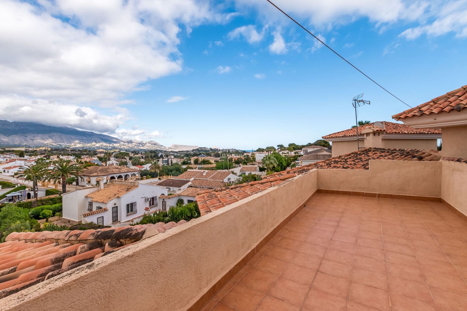 5 camera da letto Villa in vendita in Alfaz del Pi / L'Alfas del Pi con piscina garage - 588.000 € (Rif: 9442954)