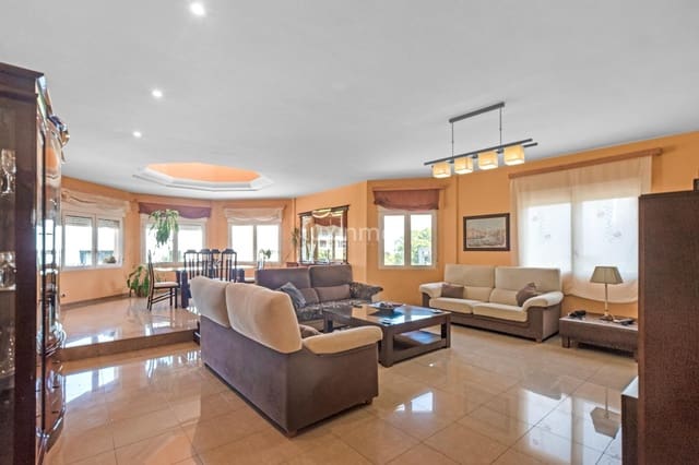 4 chambre Villa/Maison à vendre à La Nucia avec piscine garage - 825 000 € (Ref: 9442958)