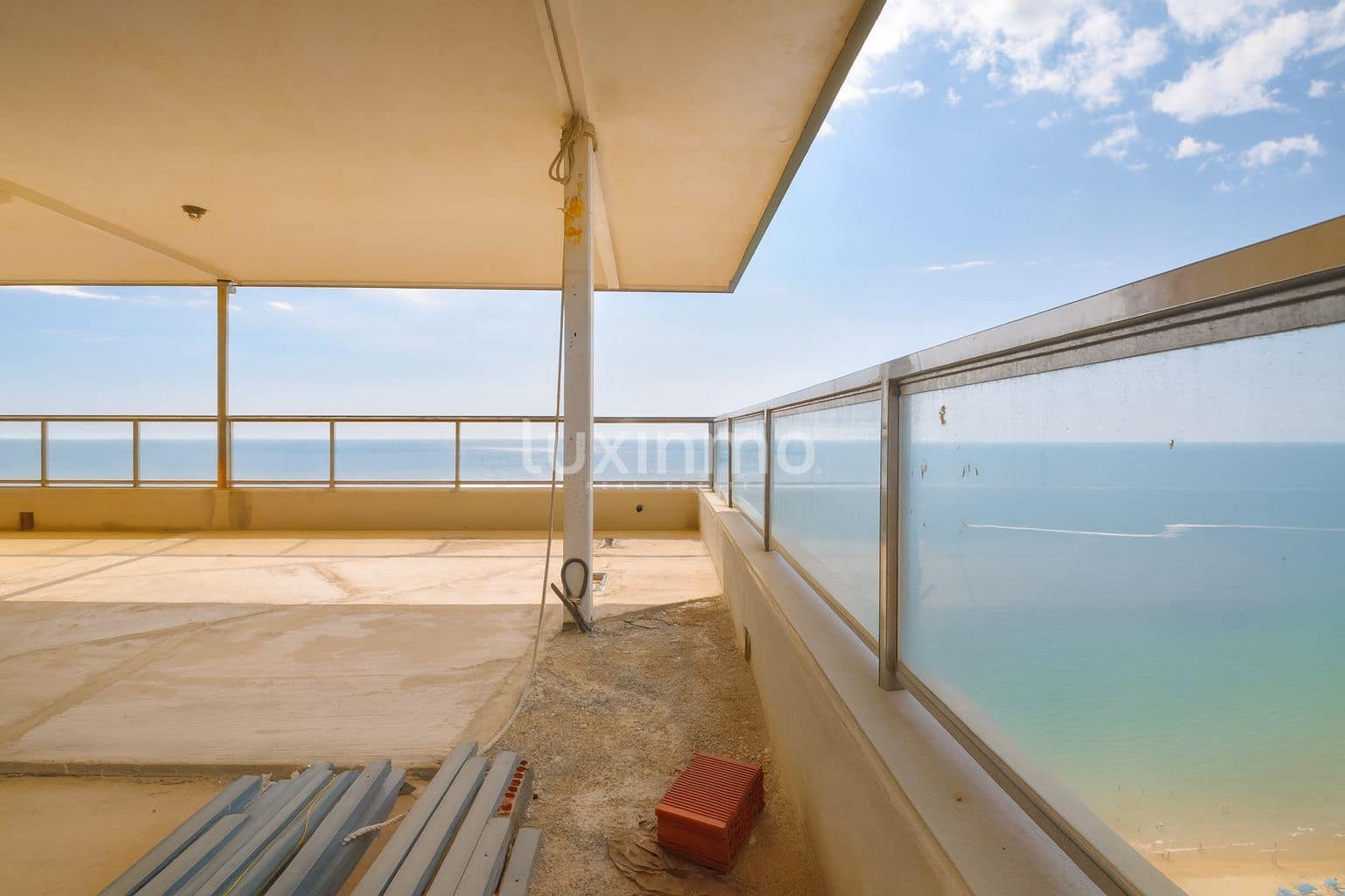 4 slaapkamer Penthouse te koop in Benidorm met zwembad garage - € 895.000 (Ref: 9445474)
