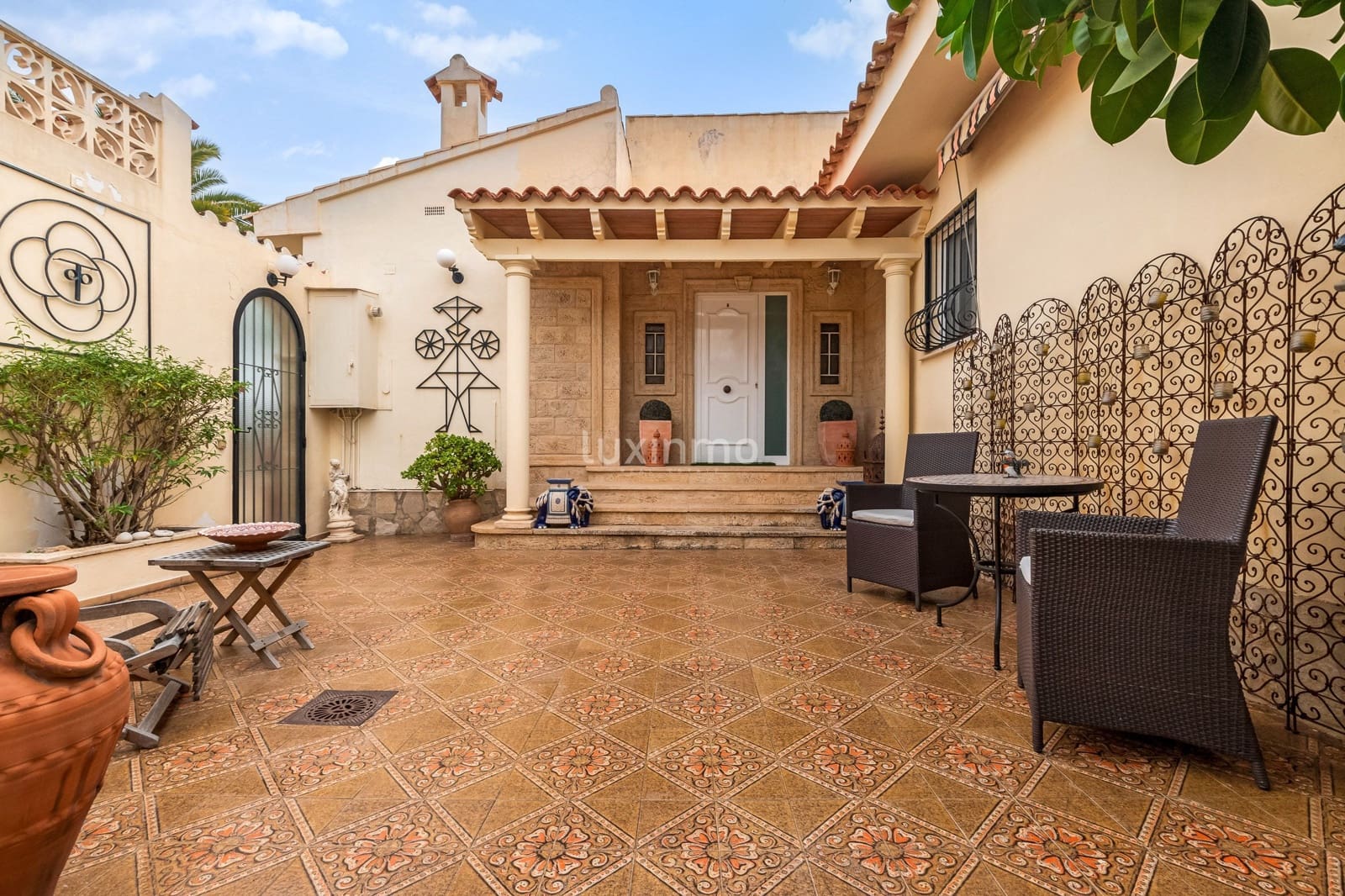 3 slaapkamer Villa te koop in Alfaz del Pi / L'Alfas del Pi met zwembad - € 565.000 (Ref: 9445682)