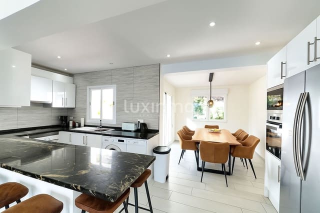 4 sovrum Villa till salu i Benissa med pool - 650 000 € (Ref: 9448897)