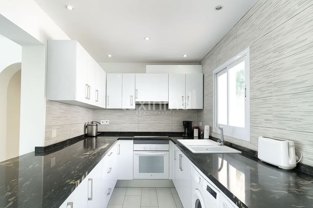 4 sovrum Villa till salu i Benissa med pool - 650 000 € (Ref: 9448897)