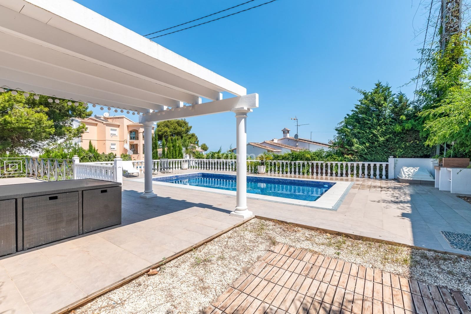 5 chambre Villa/Maison à vendre à Denia avec piscine garage - 595 000 € (Ref: 9448902)