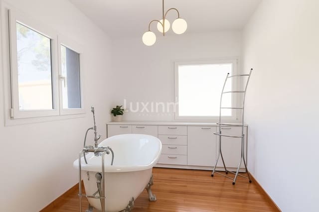 5 sovrum Villa till salu i Calpe / Calp med pool - 799 000 € (Ref: 9448907)