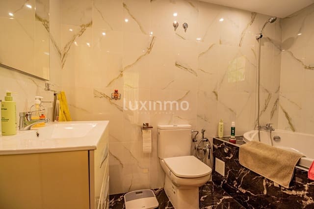 4 chambre Villa/Maison à vendre à Alfaz del Pi / L'Alfàs del Pi avec piscine garage - 890 000 € (Ref: 9450270)