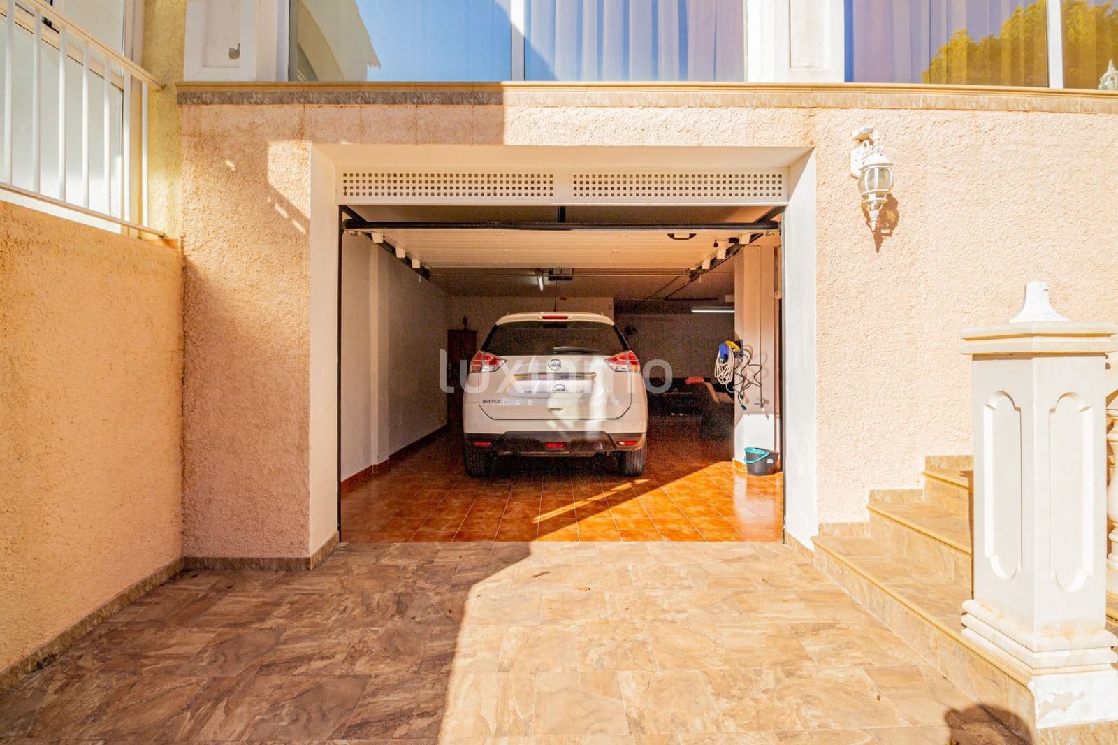 4 chambre Villa/Maison à vendre à Alfaz del Pi / L'Alfas del Pi avec piscine garage - 890 000 € (Ref: 9450270)