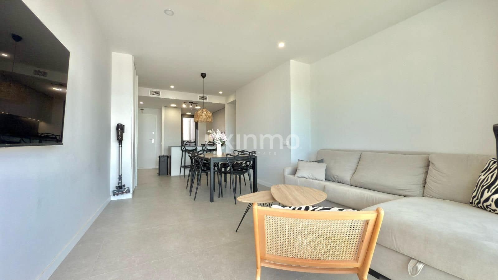 2 slaapkamer Appartement te koop in Benidorm met zwembad garage - € 495.000 (Ref: 9450271)