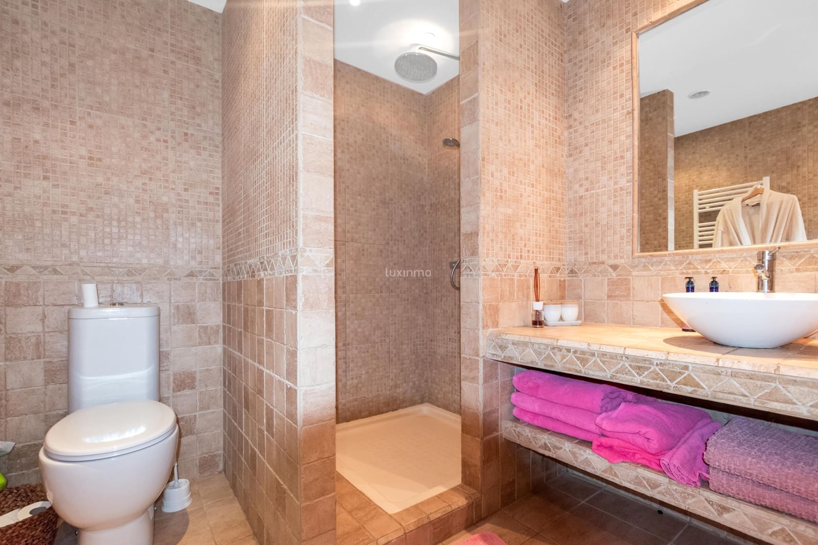 5 soverom Villa til salgs i La Nucia med svømmebasseng garasje - € 750 000 (Ref: 9450276)