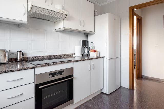 3 soverom Leilighet til salgs i Benidorm med svømmebasseng garasje - € 570 000 (Ref: 9451865)