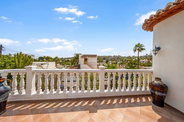 4 sovrum Villa till salu i Moraira, Teulada-Moraira med pool garage - 895 000 € (Ref: 9451876)