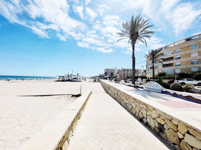 2 bedroom Apartment for sale in El Campello with pool garage - € 356,000 (Ref: 9452521)