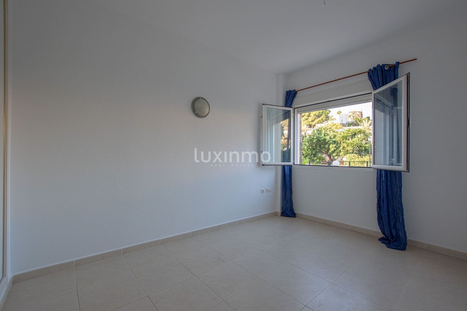 2 sovrum Lägenhet till salu i Calpe / Calp med pool - 325 000 € (Ref: 9452525)