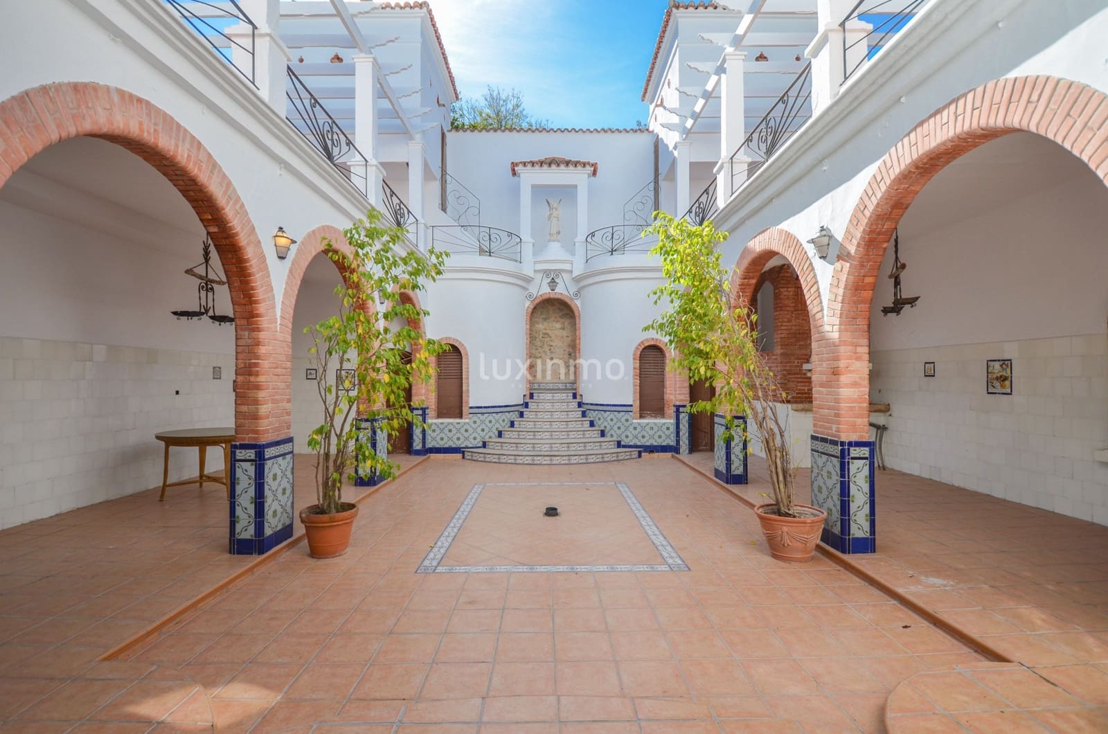 7 bedroom Villa for sale in Pego with pool garage - € 995,000 (Ref: 9452538)