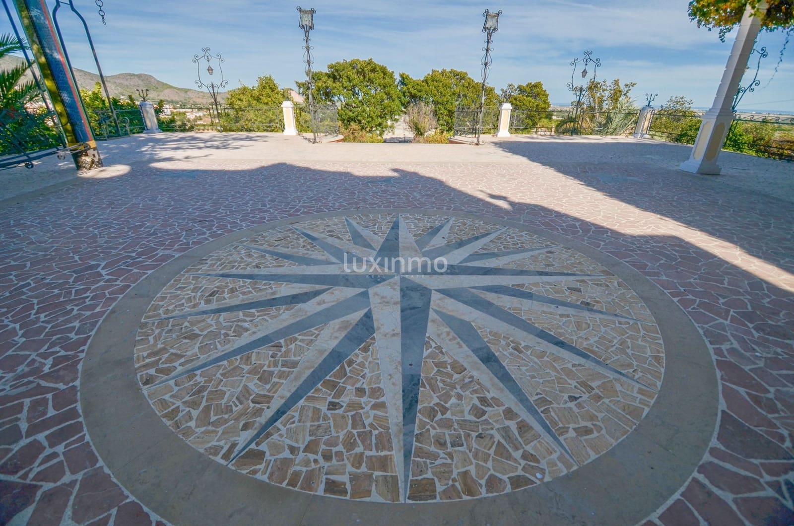 7 bedroom Villa for sale in Pego with pool garage - € 995,000 (Ref: 9452538)