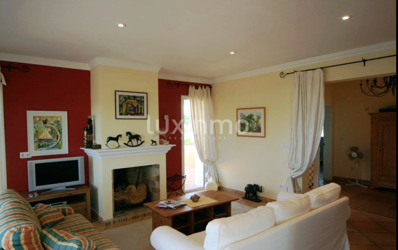 4 soverom Villa til salgs i Moraira med svømmebasseng garasje - € 965 000 (Ref: 9452546)