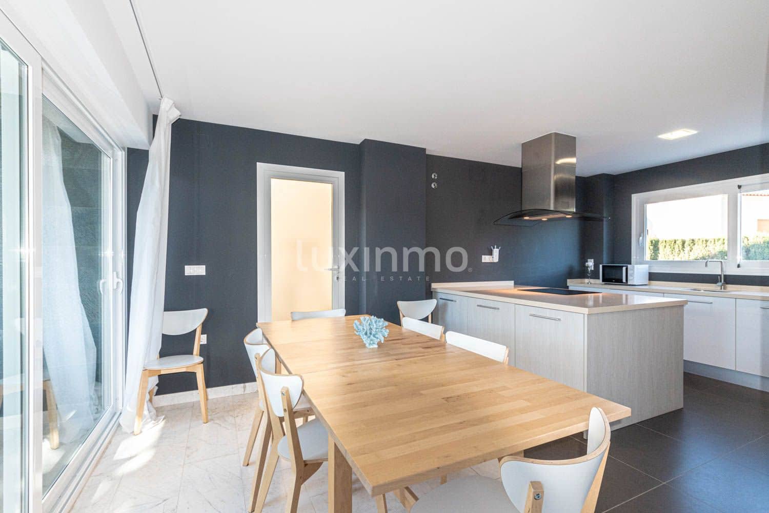 4 sovrum Villa till salu i Alfaz del Pi / L'Alfas del Pi med pool garage - 950 000 € (Ref: 9453114)