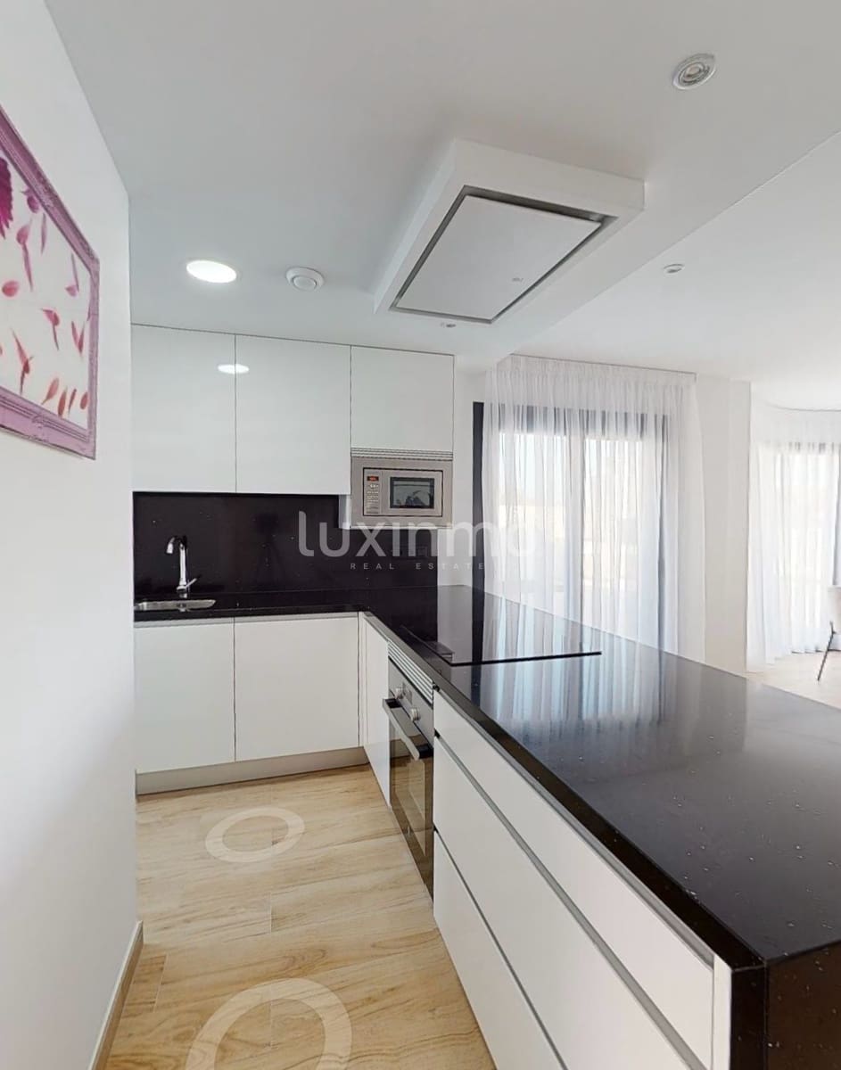 Chalet de 2 habitaciones en Finestrat en venta con piscina garaje - 420.000 € (Ref: 9453123)