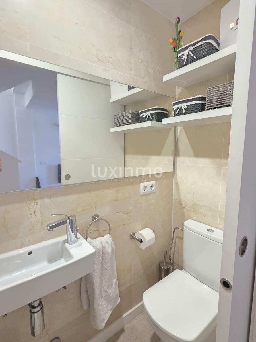 3 soverom Villa til salgs i Santa Eulalia / Santa Eularia med svømmebasseng garasje - € 990 000 (Ref: 9453676)