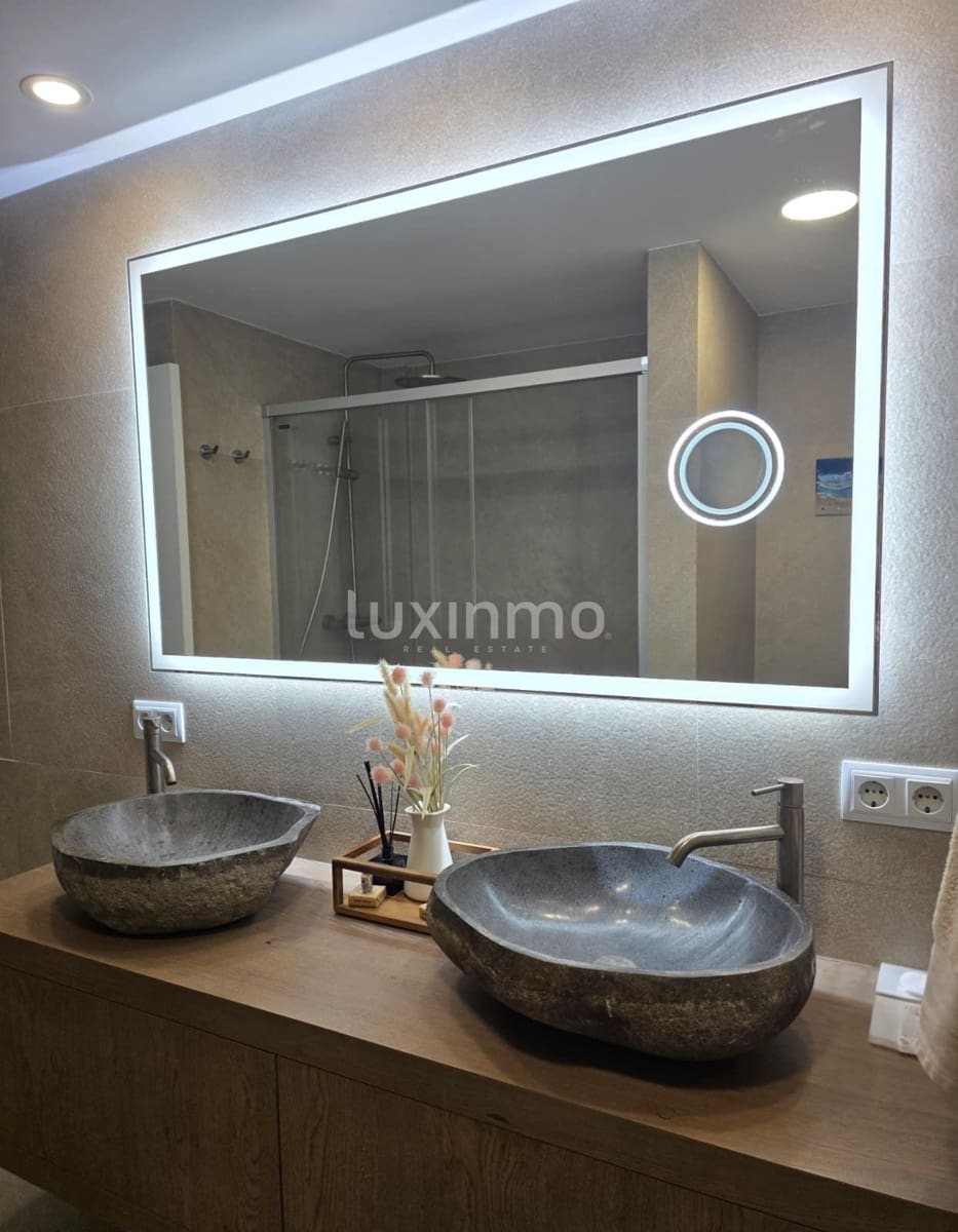 3 soverom Villa til salgs i Santa Eulalia / Santa Eularia med svømmebasseng garasje - € 990 000 (Ref: 9453676)